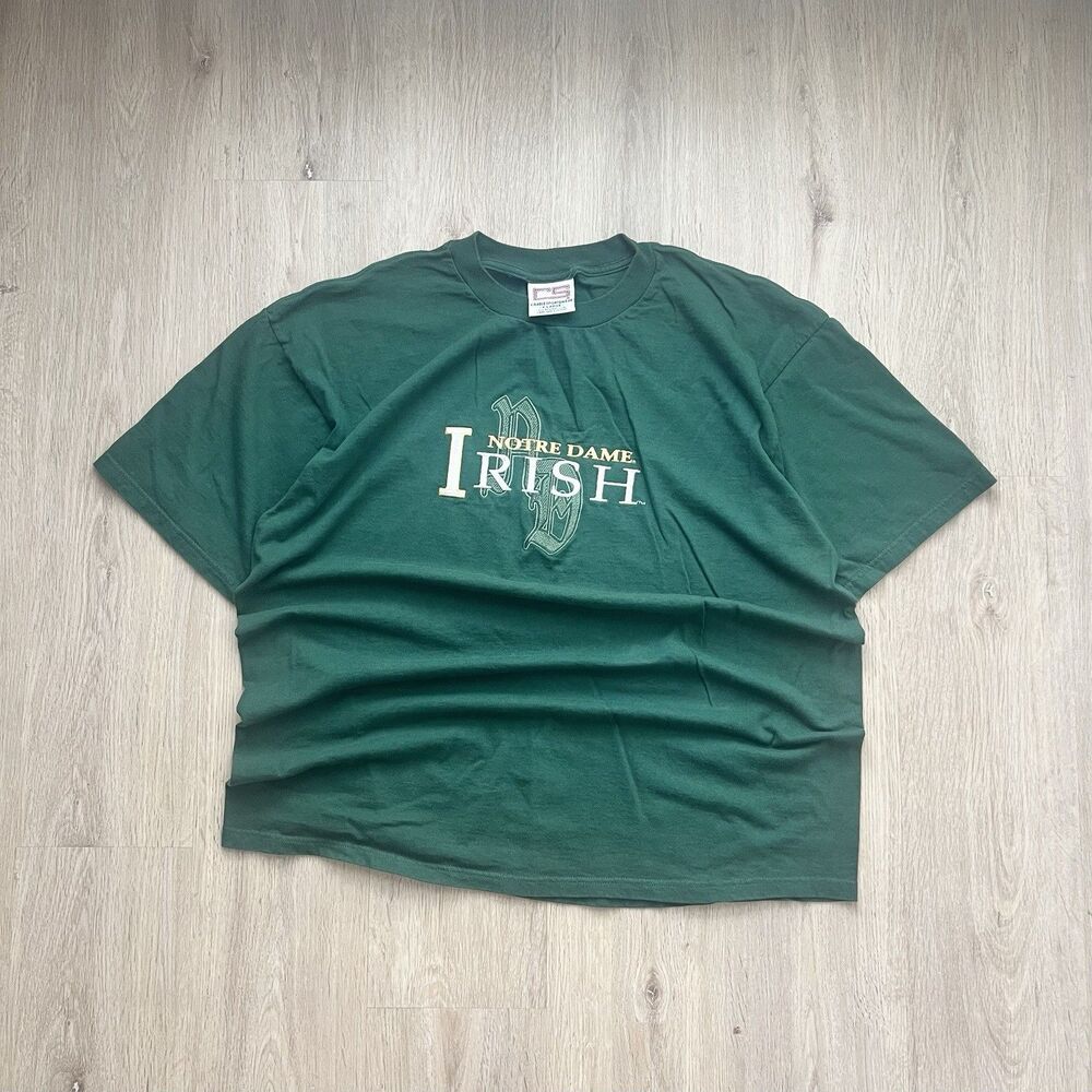 Vintage 90s Notre Dame Fighting Irish Embroidered Spell Out Football Tshirt XL